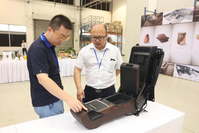 巴斯特的极致天窗工艺AYX爱游戏遇见伟(图6)