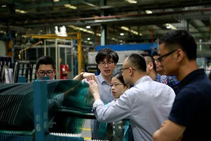 巴斯特的极致天窗工艺AYX爱游戏遇见伟(图10)