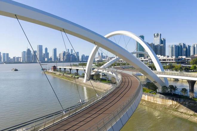 所设计大运河“门户”一座绝美步行桥爱游戏爱体育杭州新地标！扎哈事务(图7)